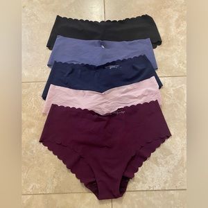 5 pieces Victoria's Secret-size M